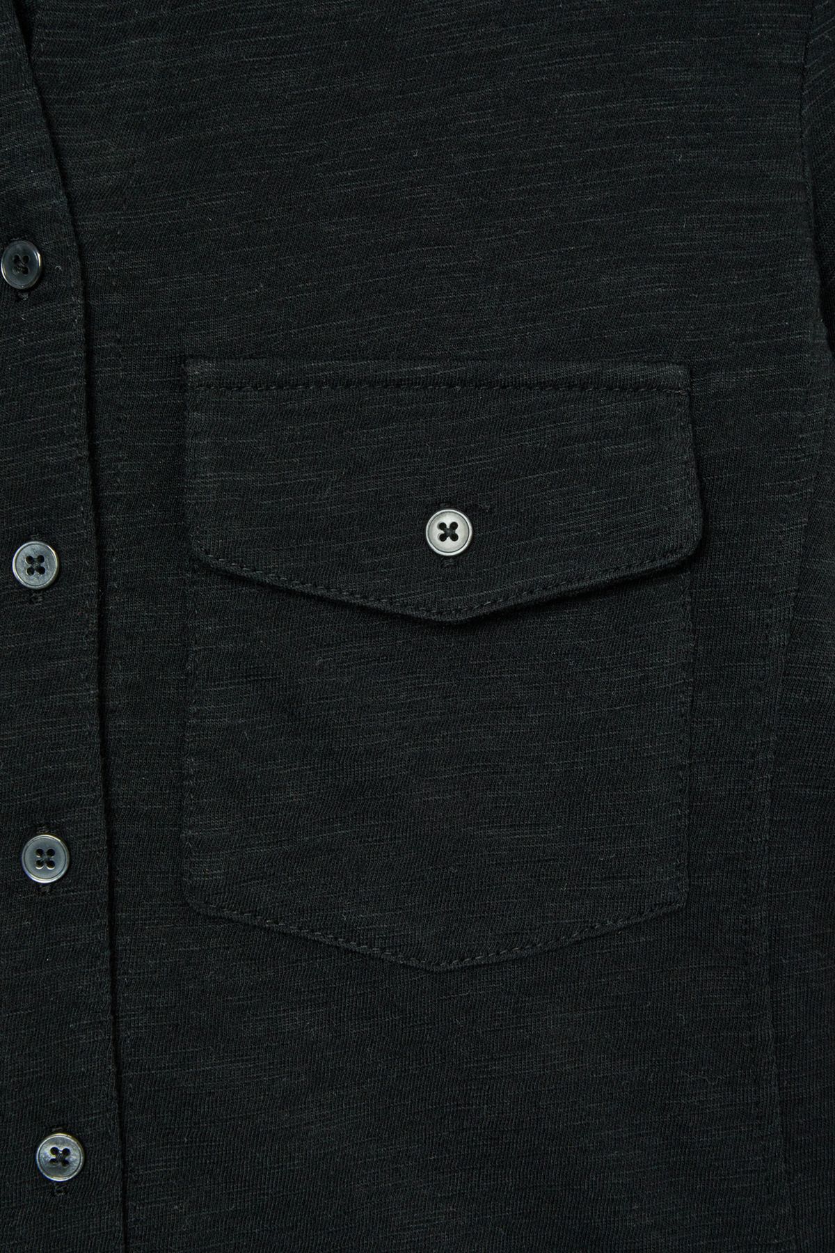 다이닛(DEINET) BUTTON COLLAR T-SHIRT IN BLACK