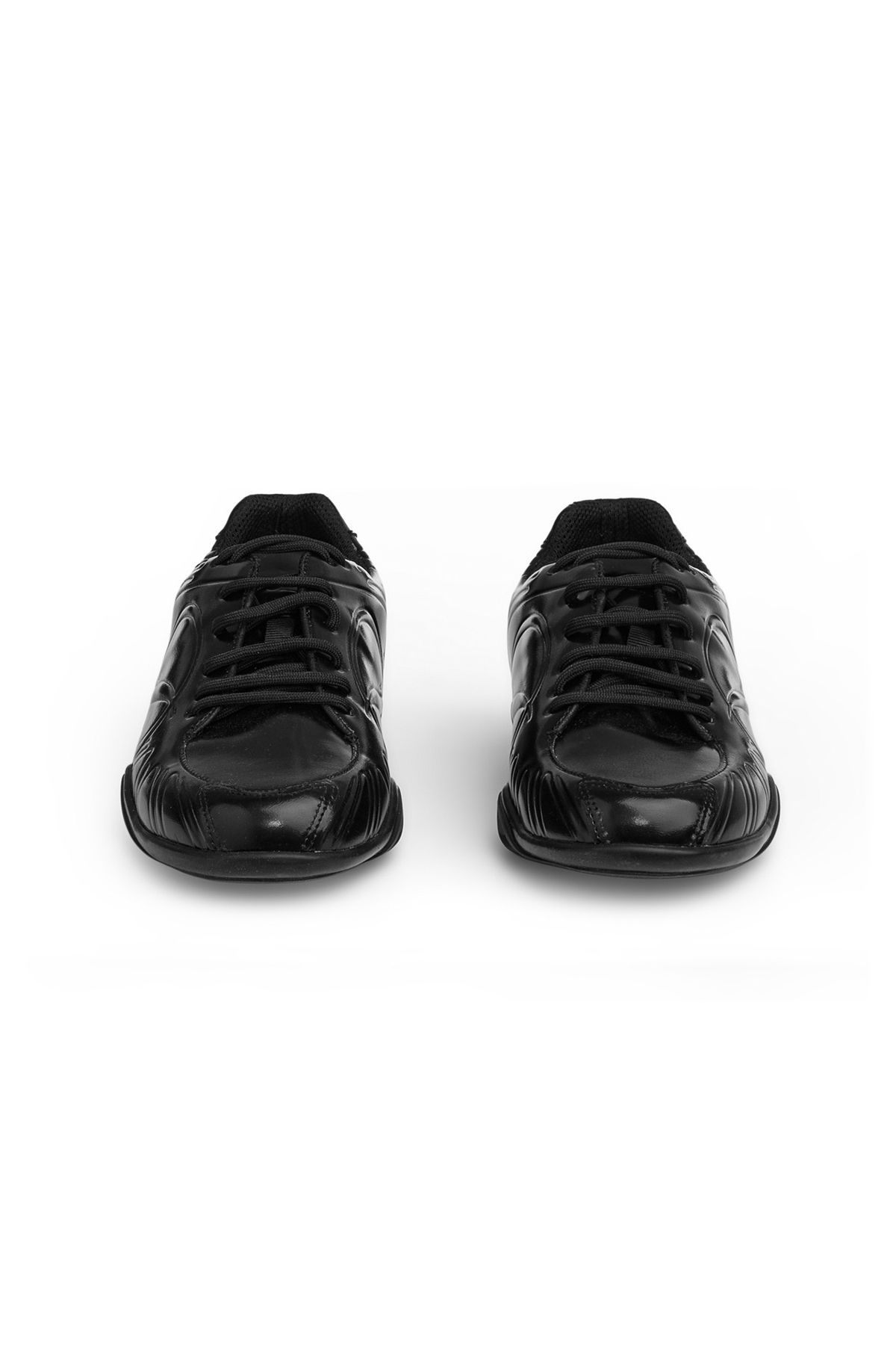 다이닛(DEINET) ESSENTIAL D LOGO SNEAKERS IN BLACK