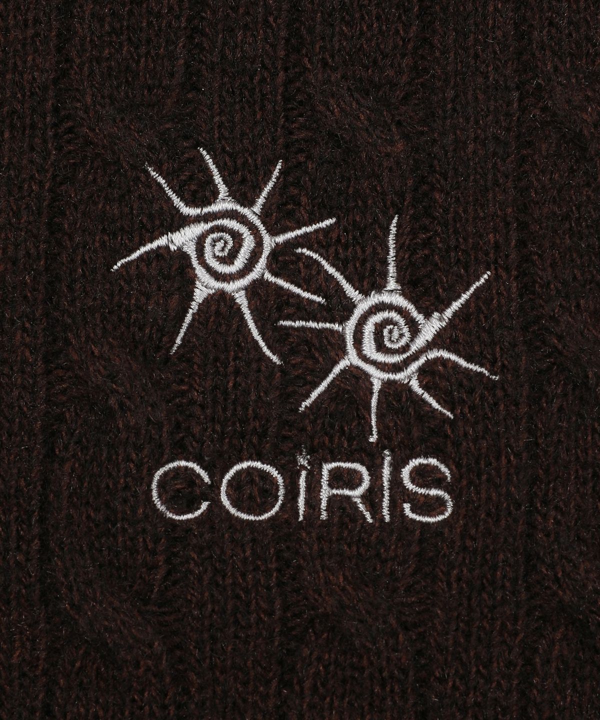 코이리스(COIRIS) 세린 스몰 로고 반팔 케이블 니트 (2컬러)