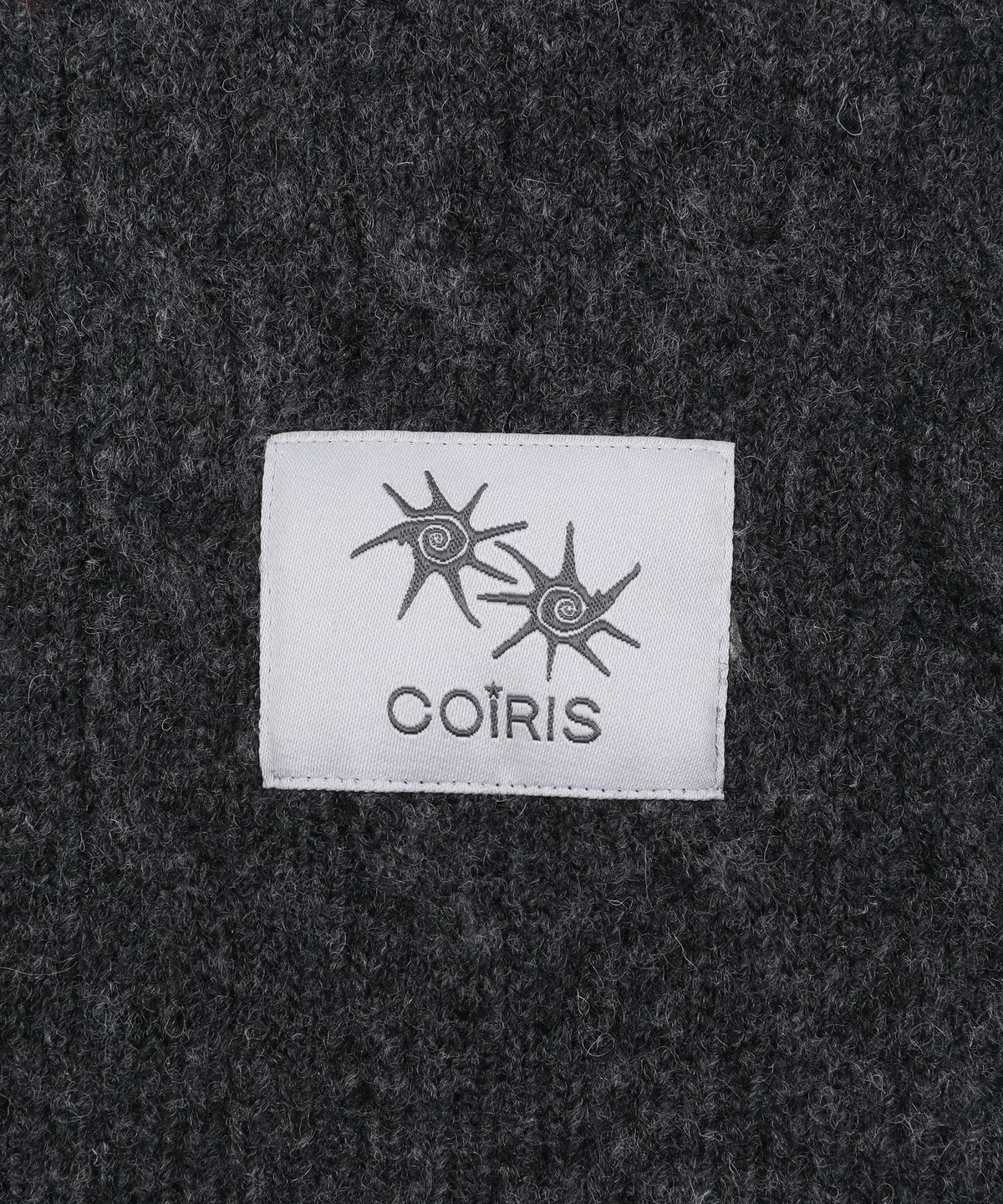 코이리스(COIRIS) 세린 스몰 로고 반팔 케이블 니트 (2컬러)