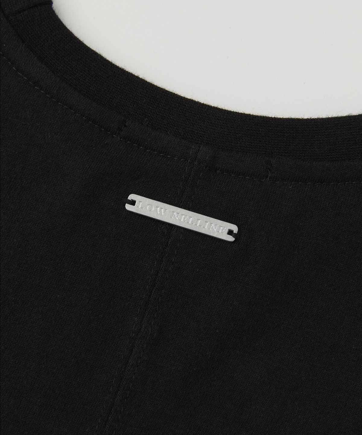 로우넬라인(LOW NELLINE) LOW INCISION COTTON T-SHIRT_BLACK