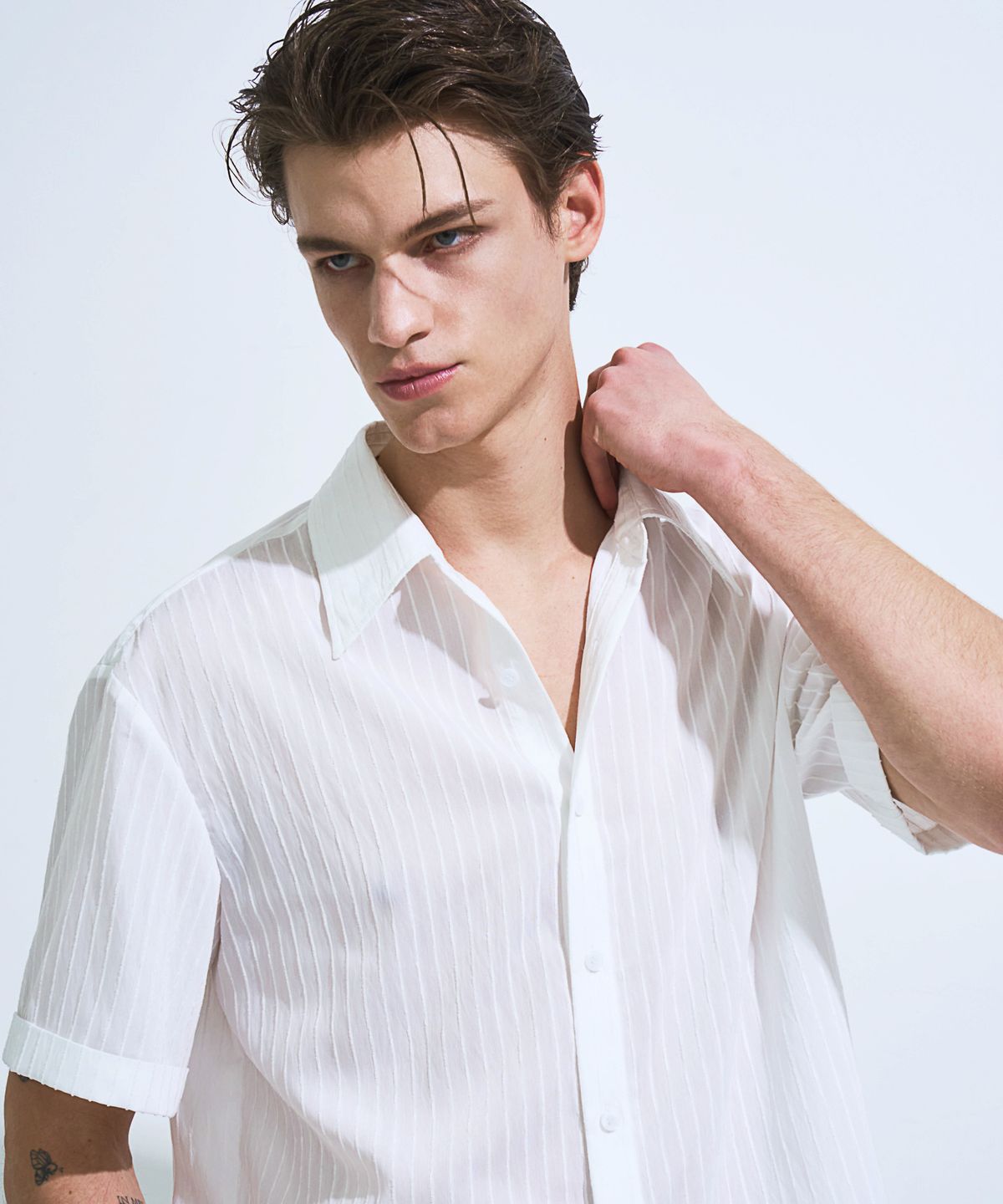 페크(PEQ) PINSTRIPE SHORT SLEEVE SHIRT (WHITE)