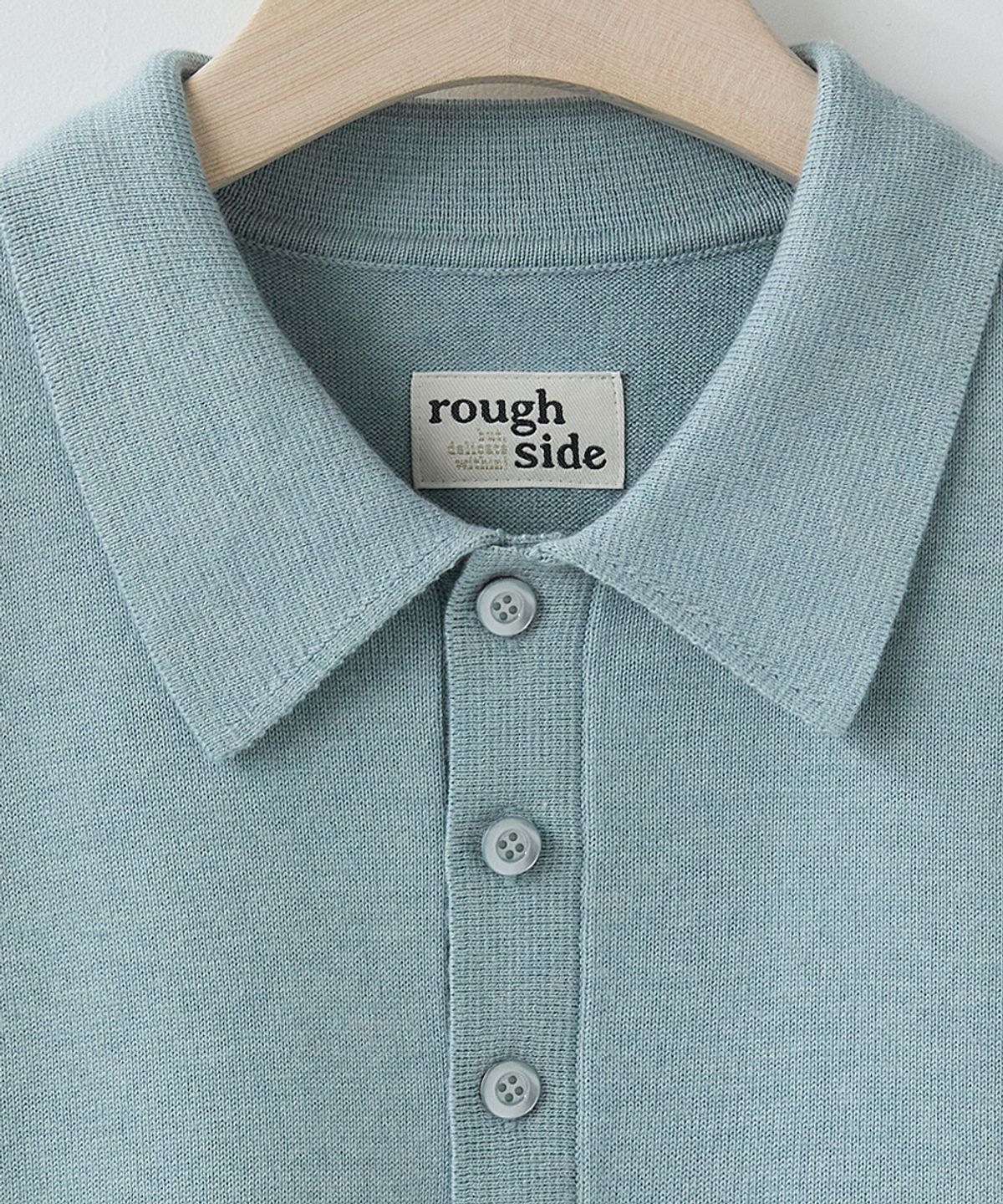 러프사이드(ROUGHSIDE) Craft Collar Half Knit Sky Blue