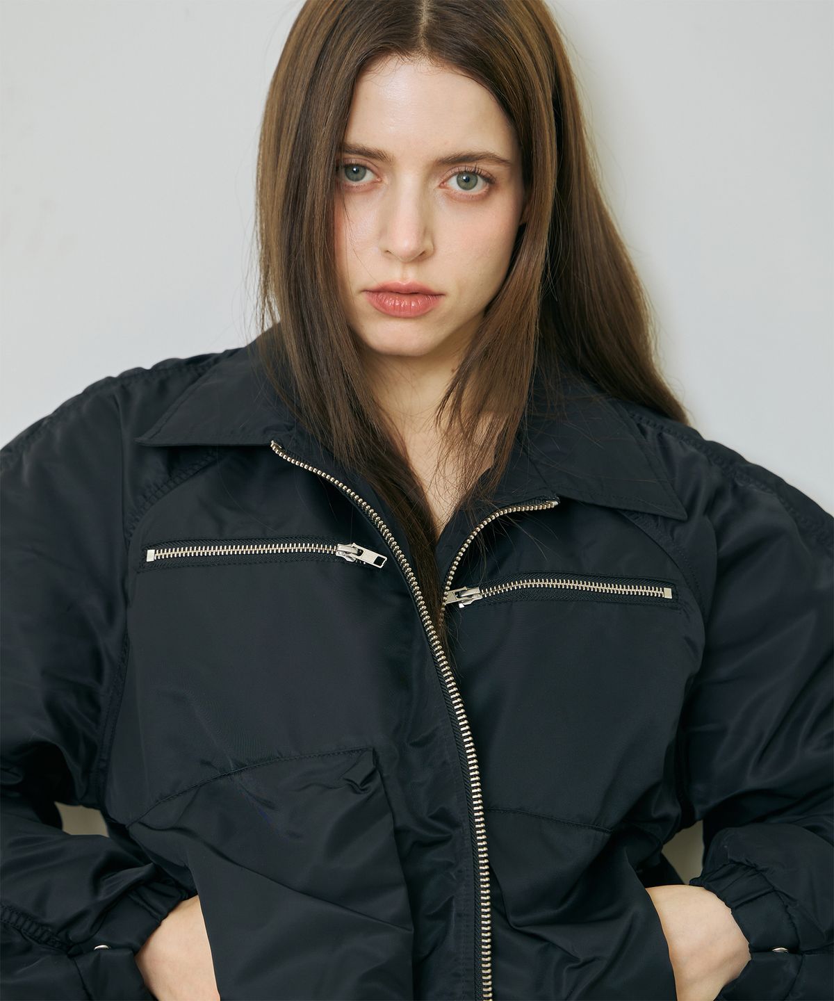 유스트레(LLUSTRE) 래글런 봄버 자켓 (블랙)