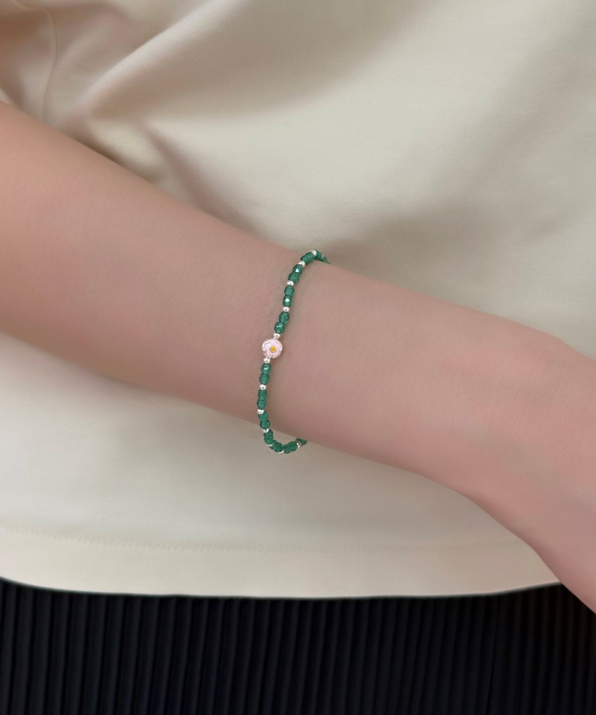 봉보(BONBEAU) Heart, Flower silver charm silver ball beads Bracelet 925실버 하트 플라워 참 은볼 밴딩 비즈 팔찌