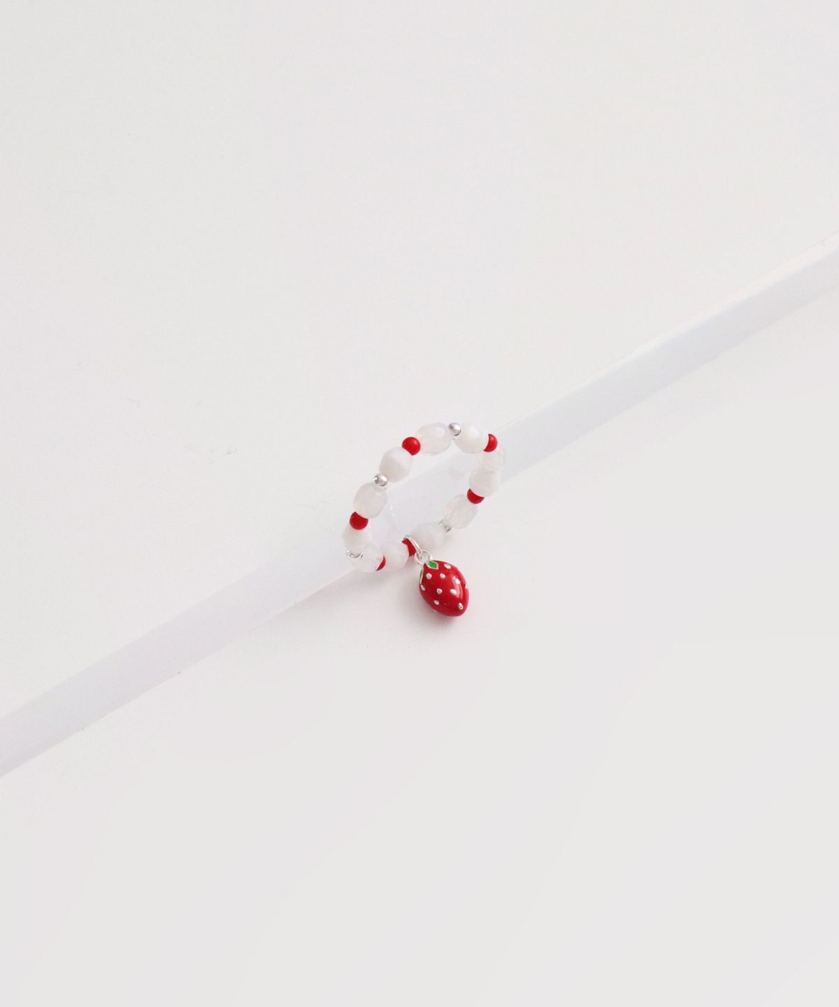 봉보(BONBEAU) Silver strawberry charm silverball beads Ring 925실버 스트로베리 은볼 밴딩 체코 비즈 반지