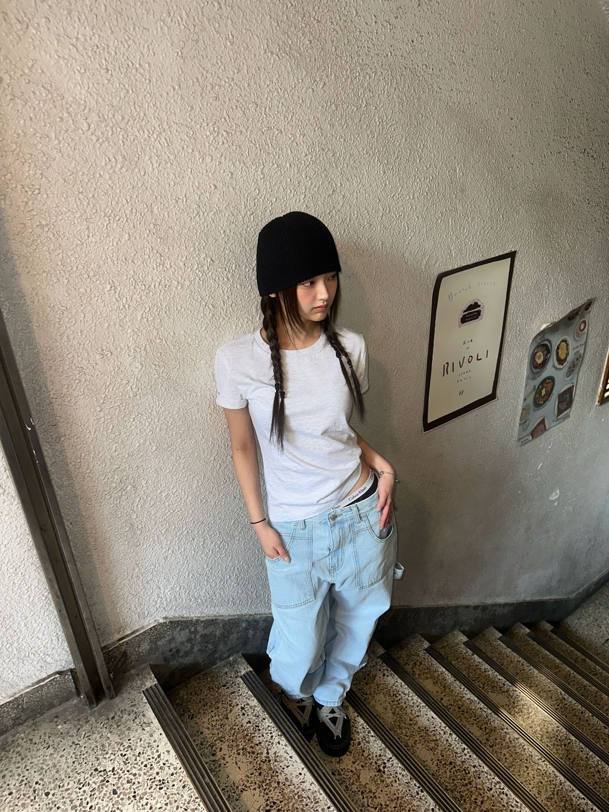 제로시(ZEROSI) (W) ZRS Spray Logo Tee (WHITE MELANGE)