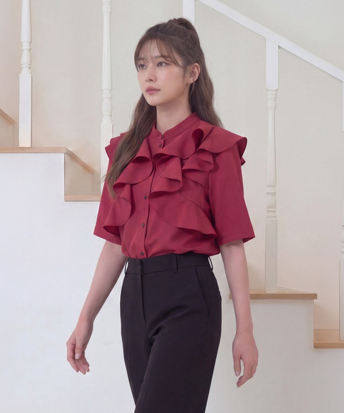 엘바이엘(LBYL) 레드 레이온 프릴 반팔 블라우스