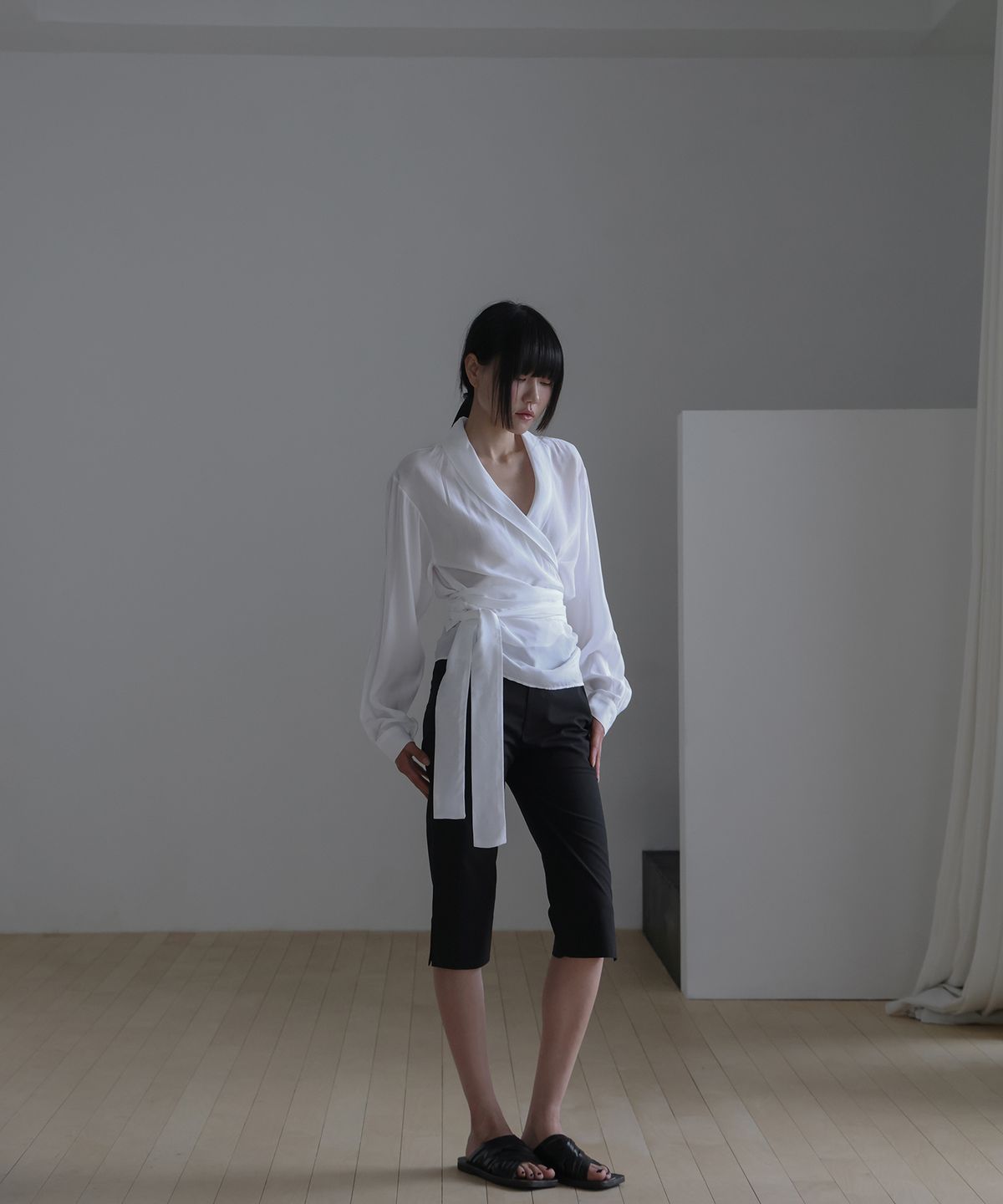 린테(LYNTE) 브리즈 카프리 팬츠 블랙