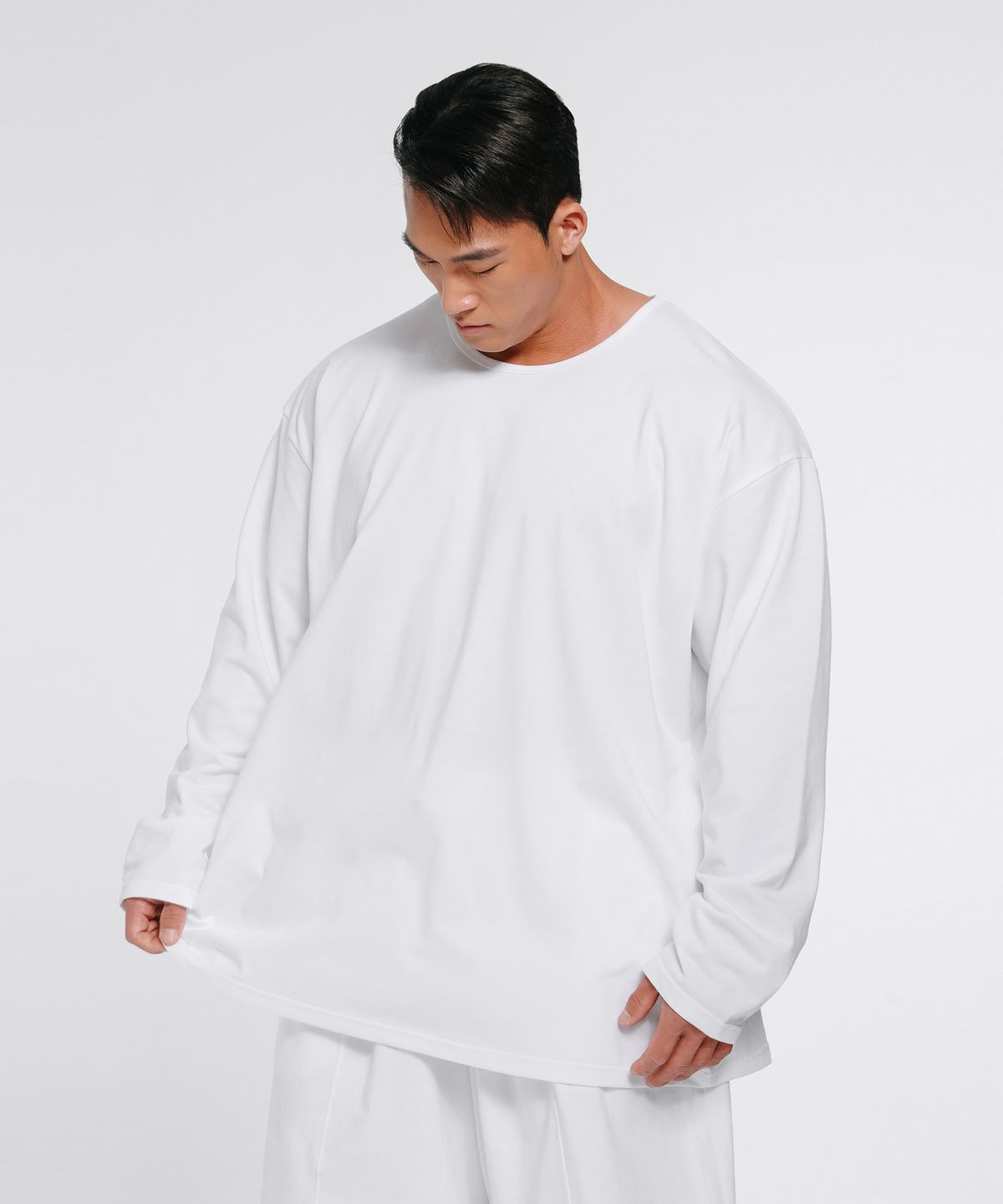 랩스온랩스(REPSONREPS) U넥 오버핏 긴팔 2컬러