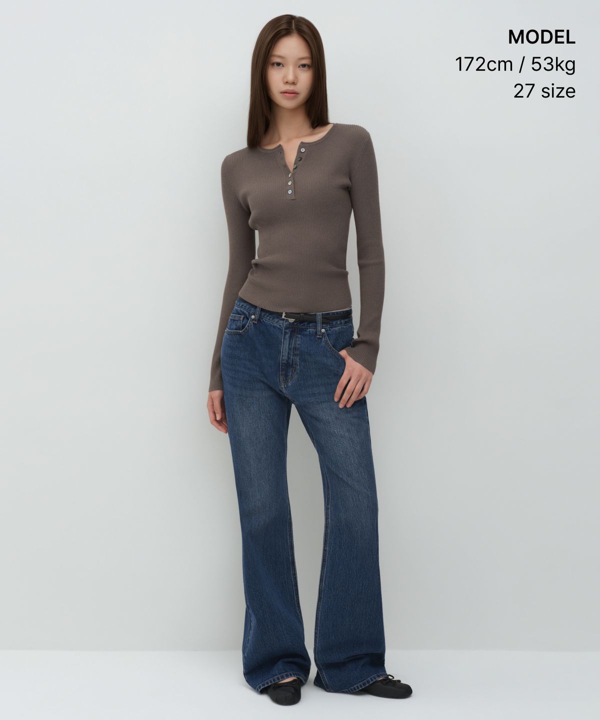 무신사 스탠다드 우먼(MUSINSA STANDARD WOMAN) 우먼즈 에센셜 부츠 컷 데님 팬츠 [미디엄 인디고]