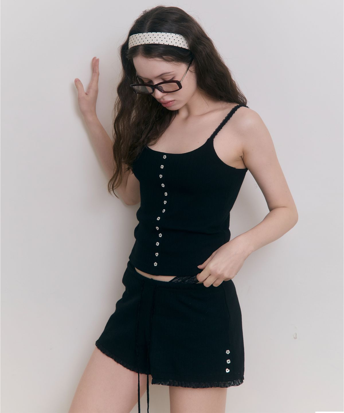 로잔느(ROSEANNE) Sweet Dreams Button Cami Top (Black)