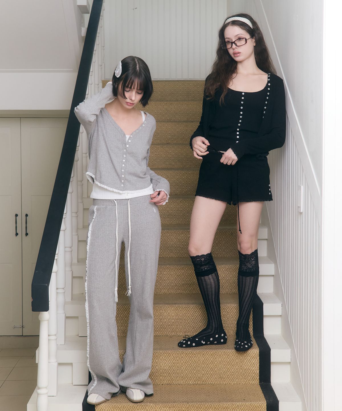 로잔느(ROSEANNE) Sweet Dreams Button Cami Top (Black)