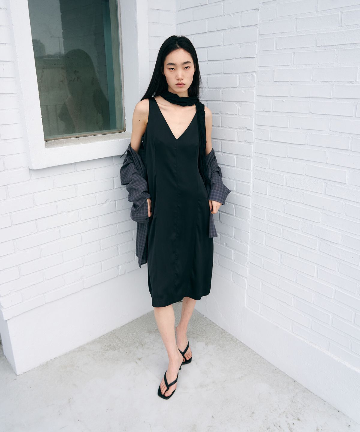 시스에이(SIS A) 앰비언트 가넷 브이 원피스 [black]