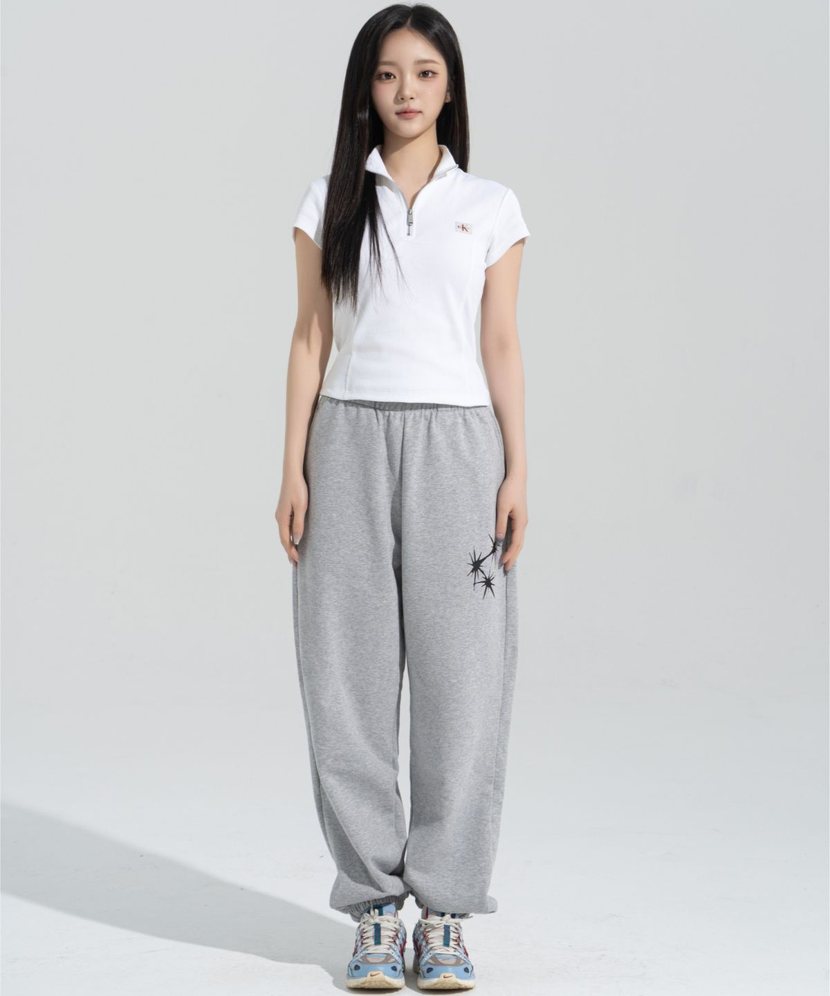 페이즈화이트(PHASEWHITE) [PHASE_5] FLARE JOGGER SWEATPANTS _MELANGE / 8802026-LP01