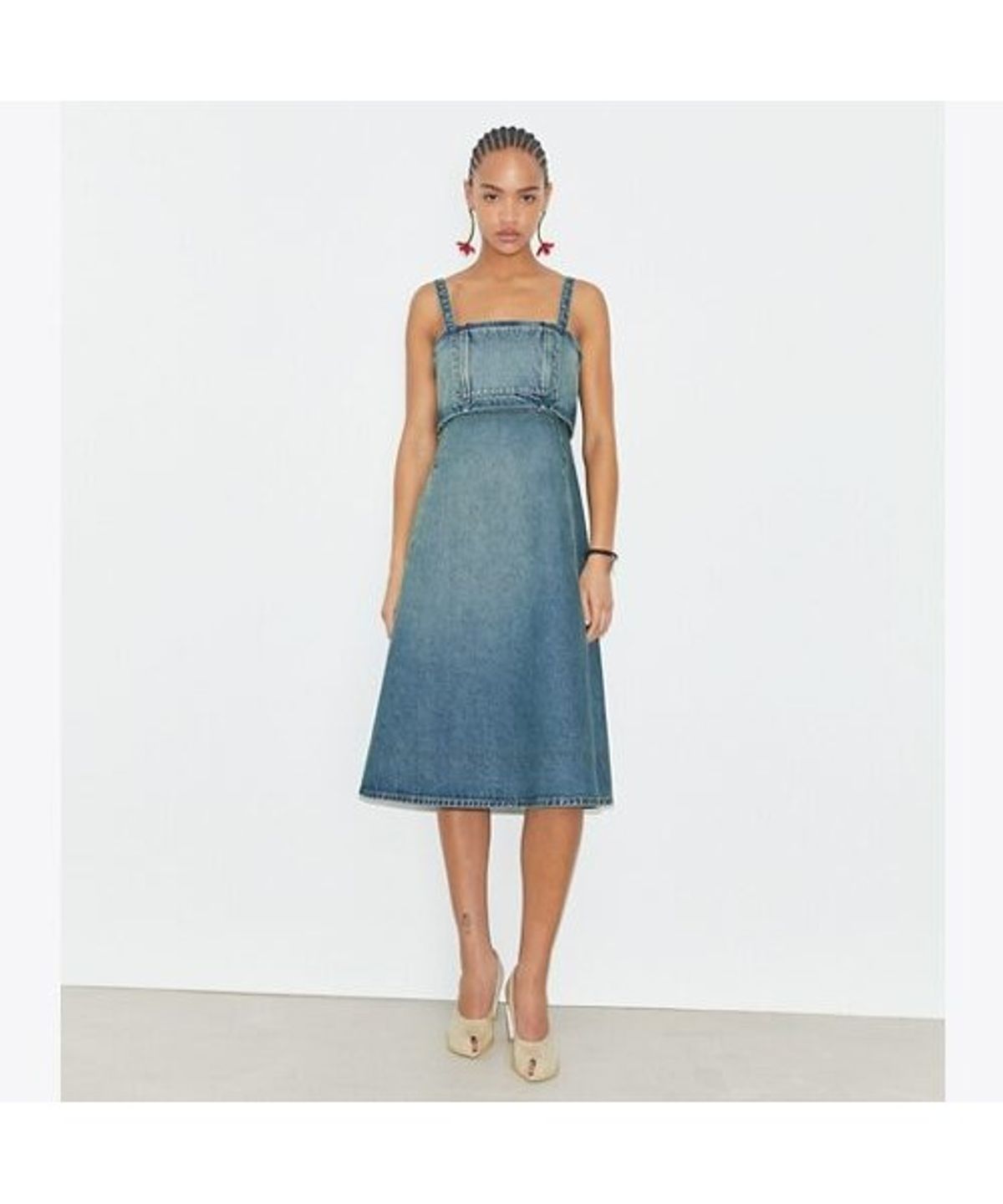 토리버치(TORYBURCH) 코튼 데님 드레스 - 클래식 빈티지 블루 워시