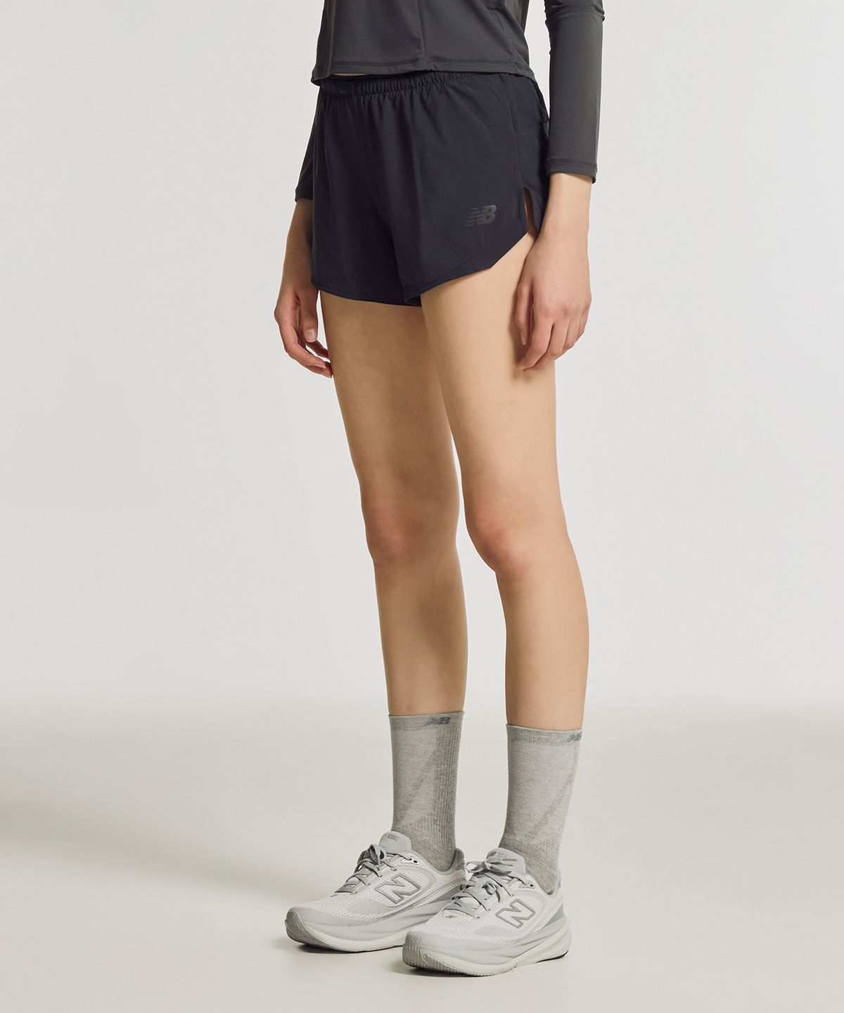 뉴발란스(NEW BALANCE) NBNVG36222 / WOMEN RC 에센셜 쇼츠 3인치 (BLACK)