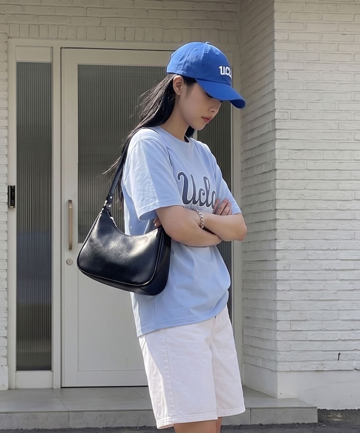 유씨엘에이(UCLA) 남녀공용 UCLA 스크리블 오버핏 티셔츠(UC6STA7)