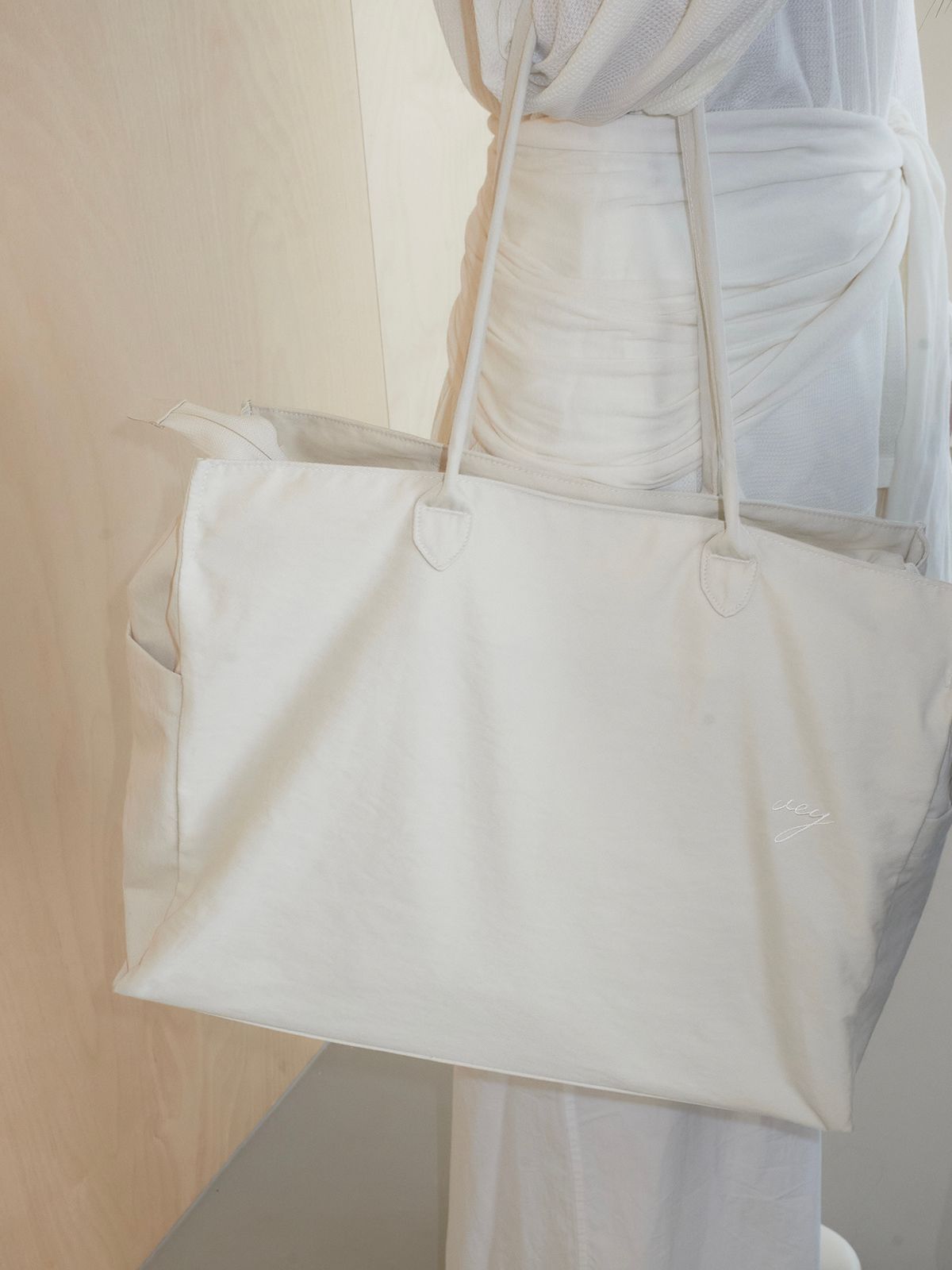 베이(VEY) Hour Bag (Ivory)