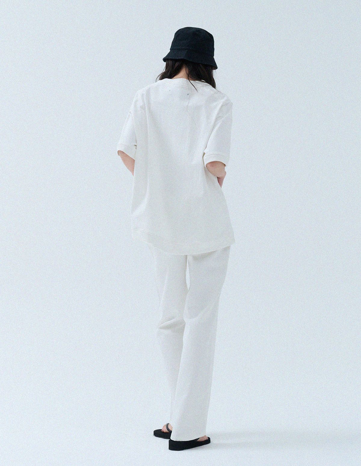 네일비(NEILBE) 퓨어코튼 스웻셔츠 [off white]