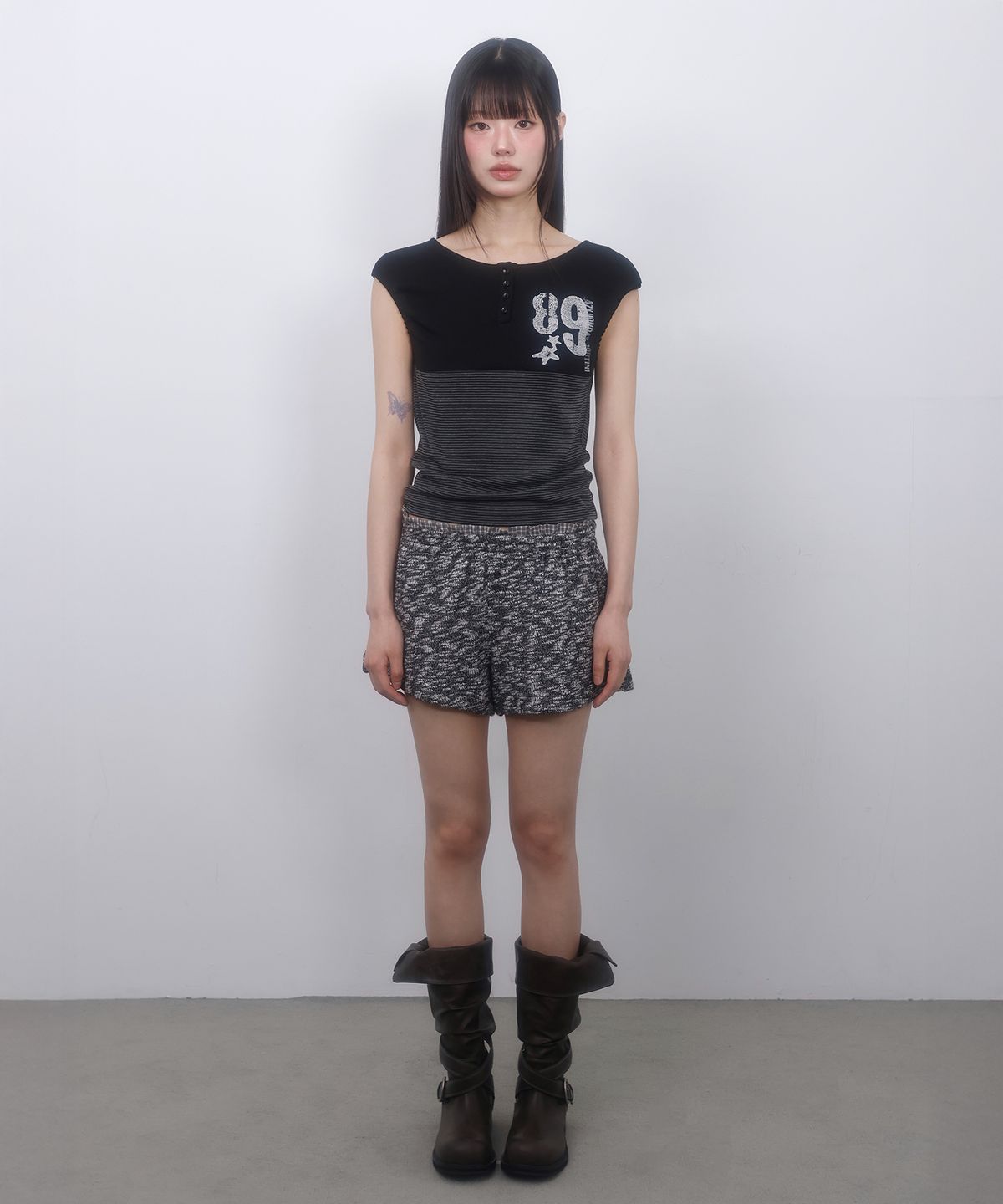엘엠알(LMR) 체크 새깅 레이어드 니트 쇼츠 DARK GREY