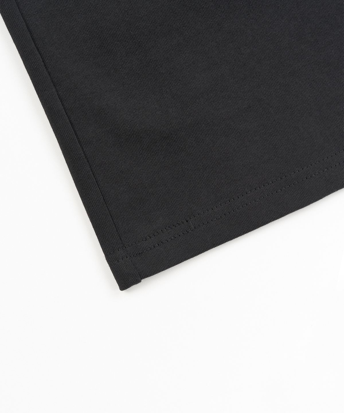 토피(TOFFEE) [S-XXL] 슬림 크롭 헨리넥 하프 티셔츠 (BLACK)