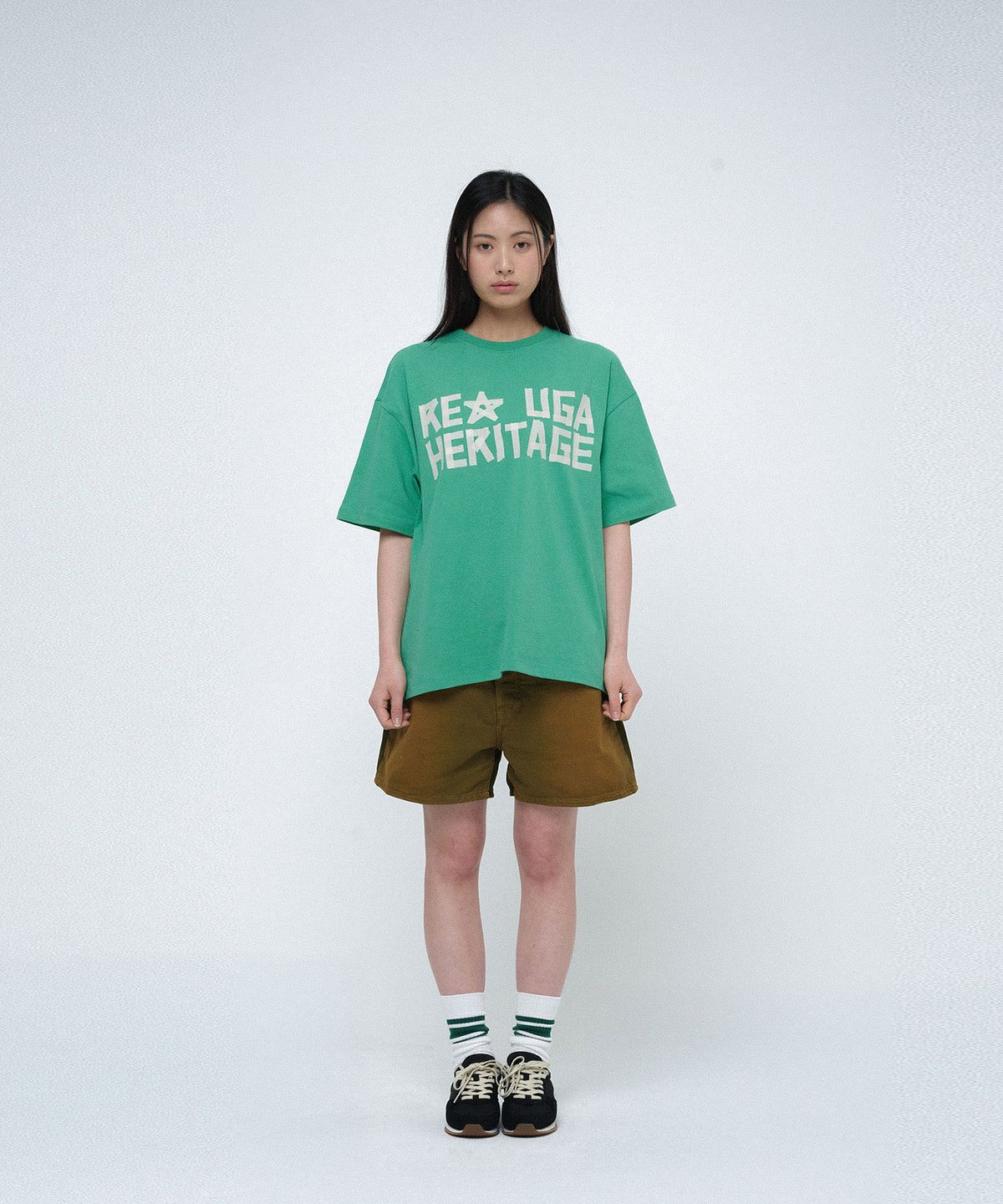 유니버스 가먼트(UNIVERSE GARMENT) 테이프 프린트 티셔츠_GREEN