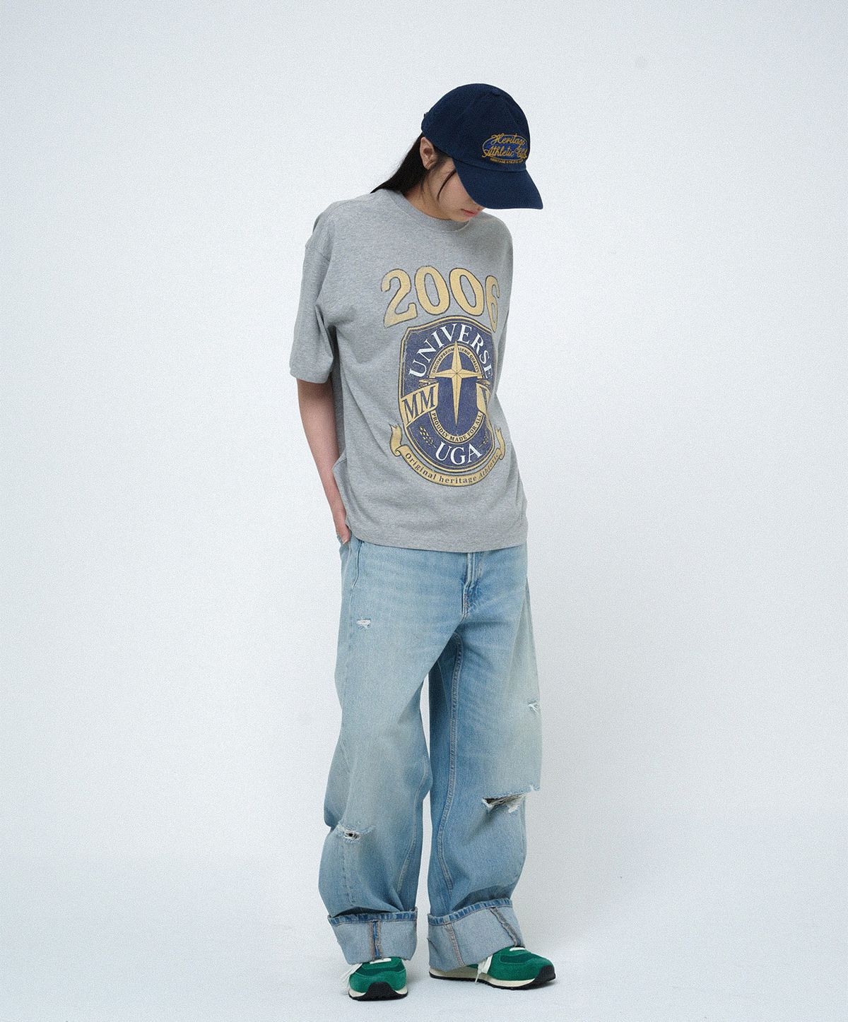 유니버스 가먼트(UNIVERSE GARMENT) HTG 엠블럼 티셔츠_MELANGE GREY