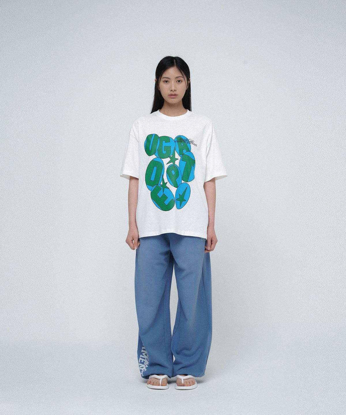 유니버스 가먼트(UNIVERSE GARMENT) 서클 텍스트 프린트 티셔츠_WHITE