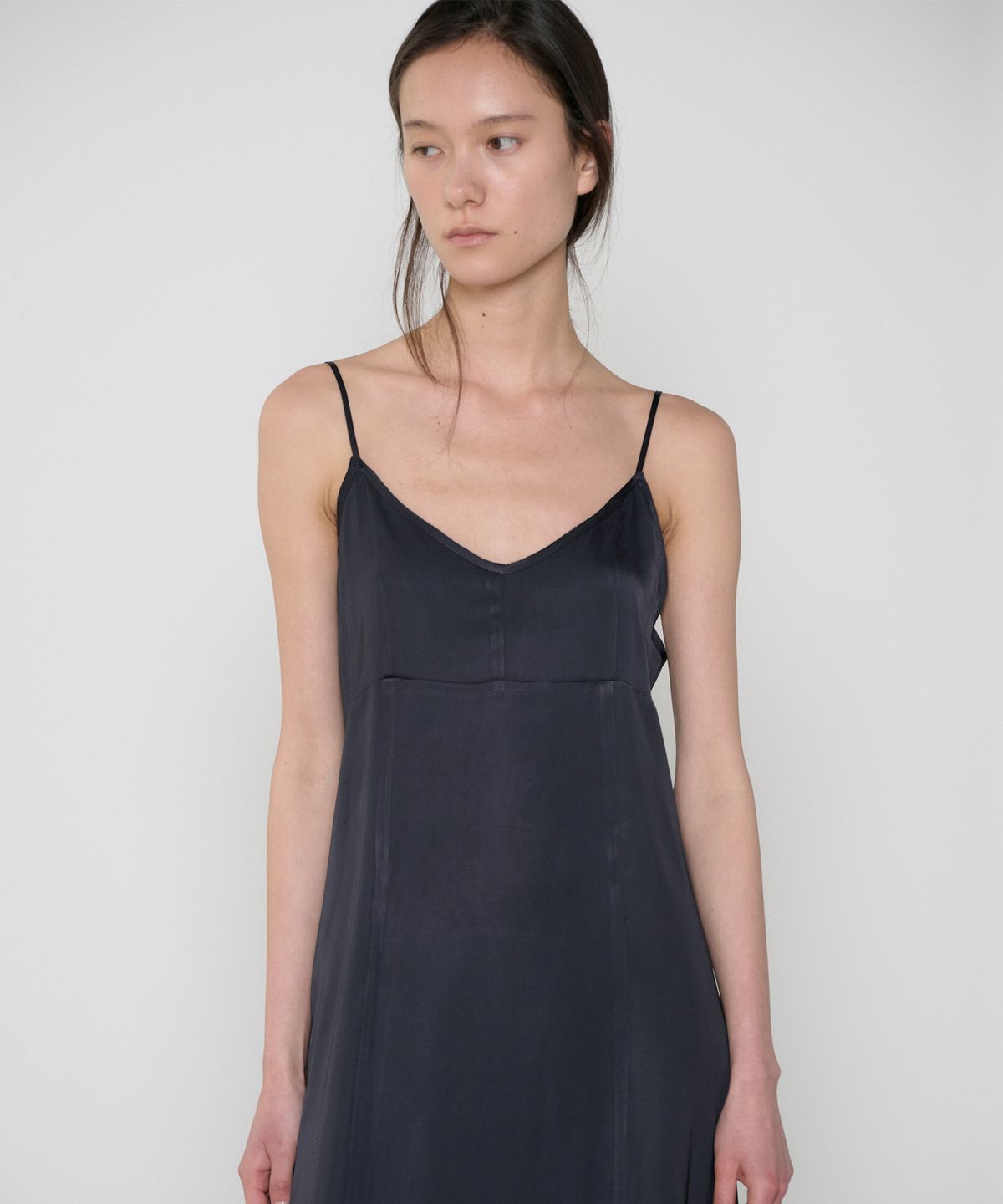 정감 스튜디오(JEONGGAM STUDIOS) Cut Off Sleeveless Long Dress_2 Color
