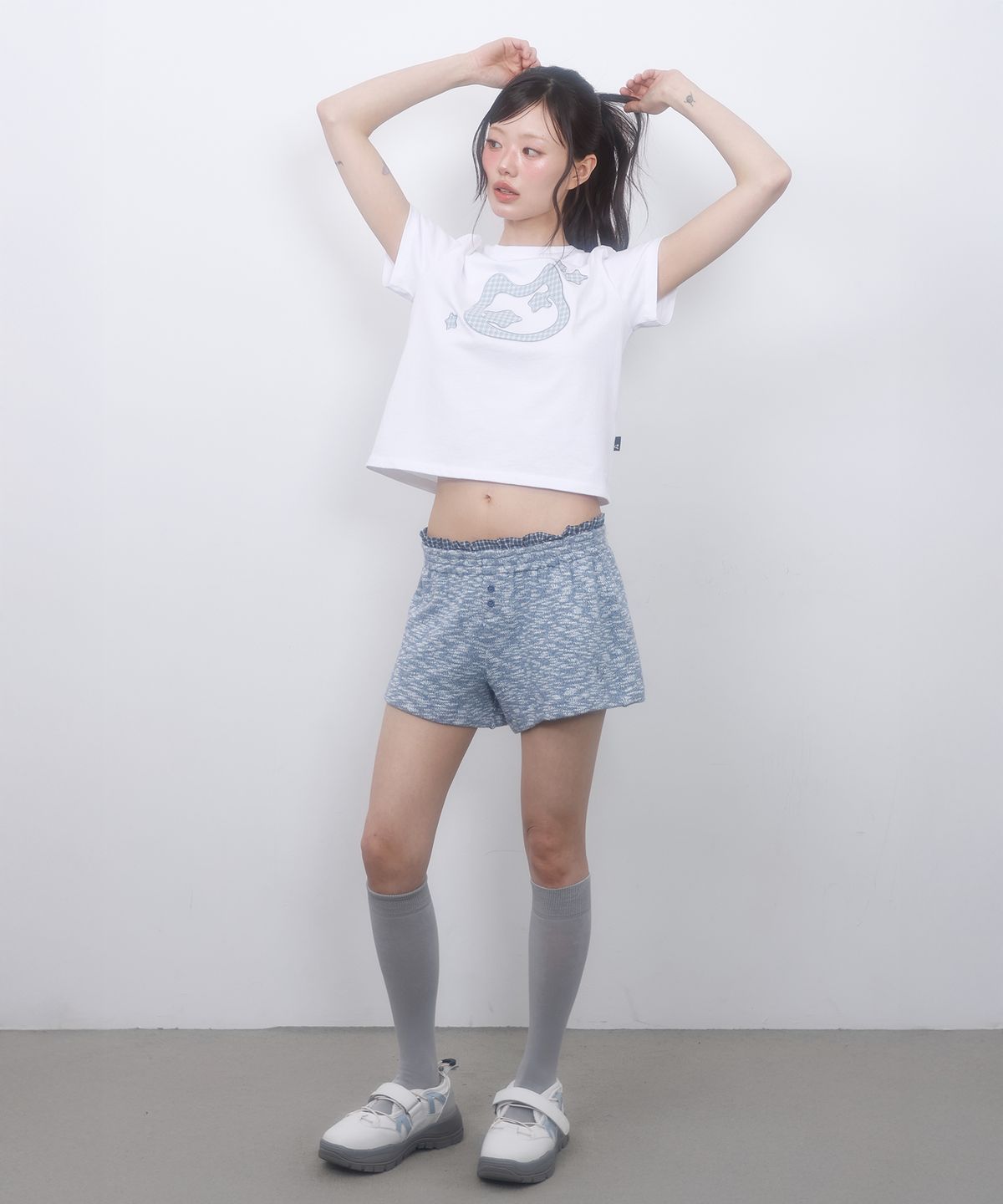 엘엠알(LMR) 캣 심볼 아플리케 반팔 티셔츠 WHITE