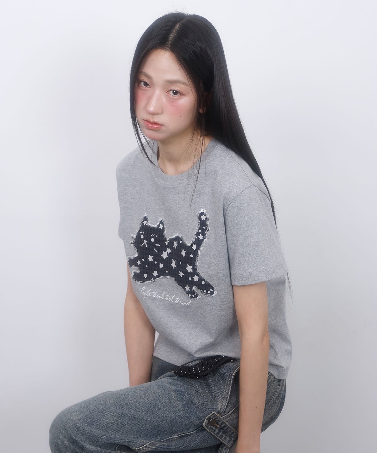 엘엠알(LMR) 스타 도트 캣 아플리케 반팔 티셔츠 GREY