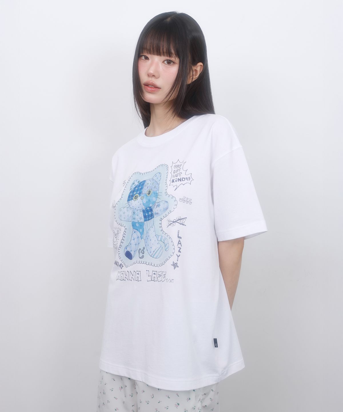 엘엠알(LMR) 토이 샹뇽이 그래피티 반팔 티셔츠 WHITE