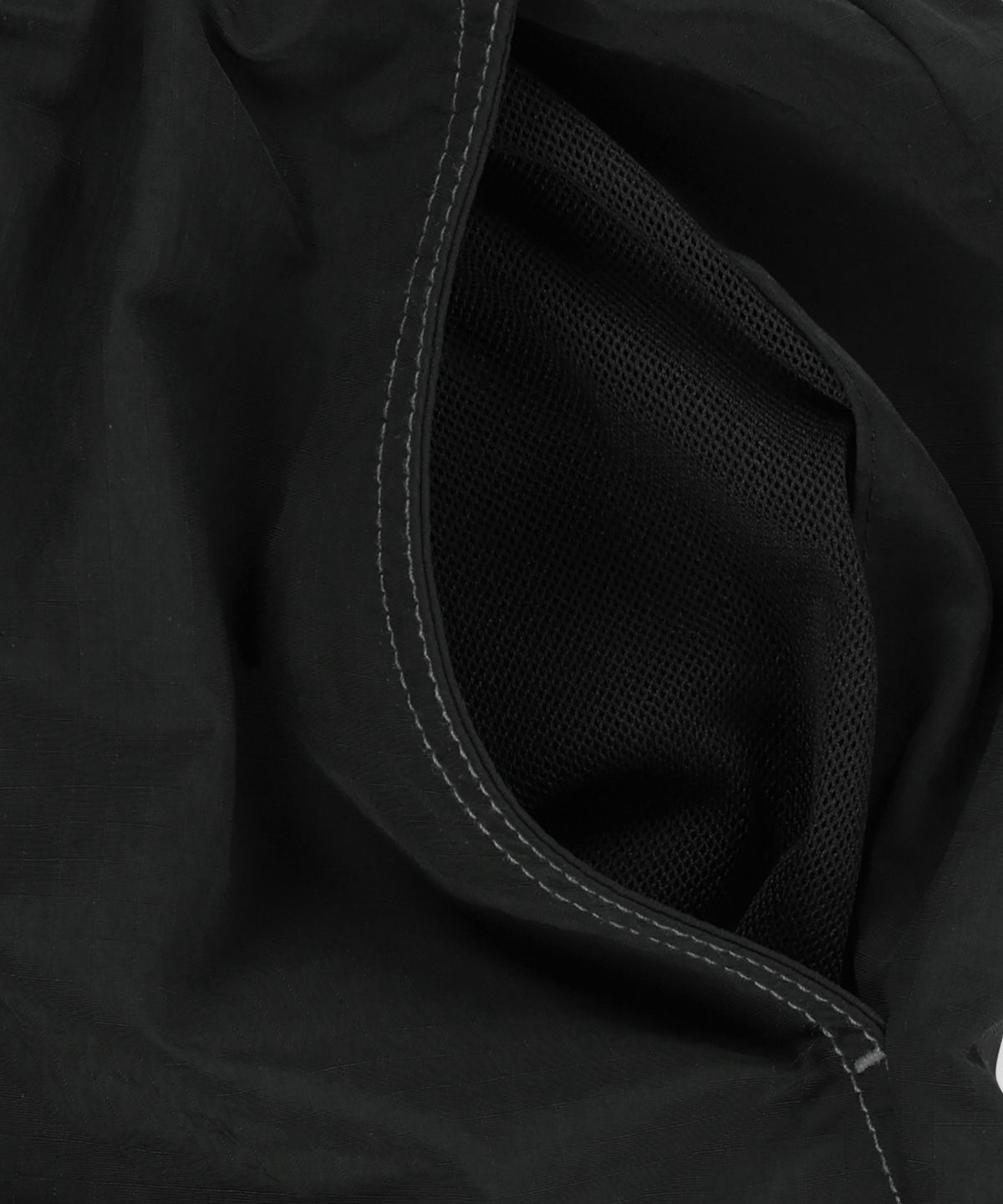 브라운브레스(BROWNBREATH) NYLON RIPSTOP SHORTS - BLACK