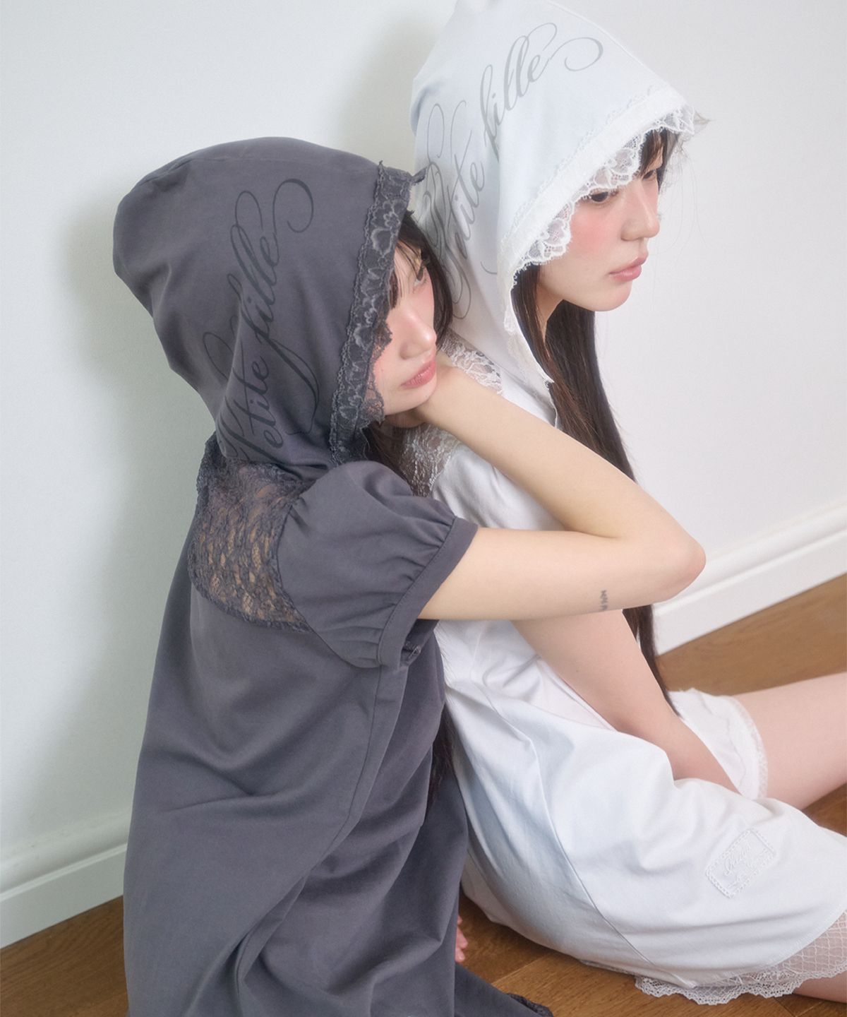 일리고(ILLIGO) 레이스 후디 원피스 화이트