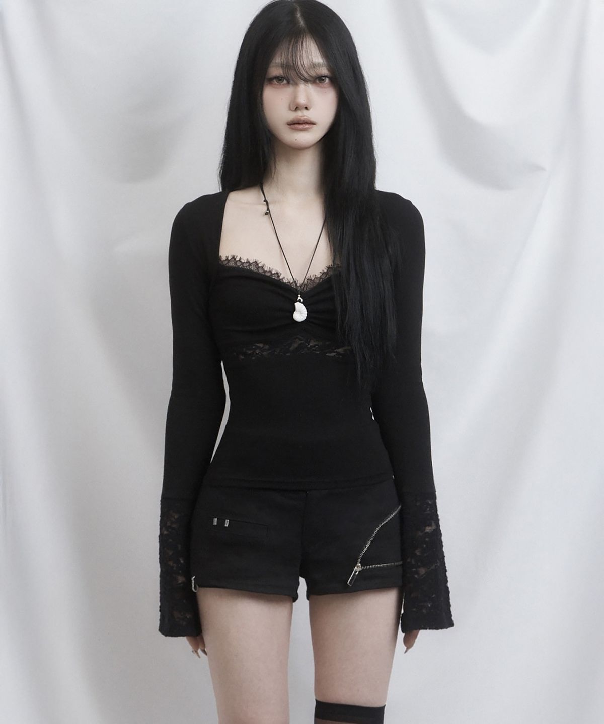 쇠아(SØAR) Race Godic rayer top (BLACK)