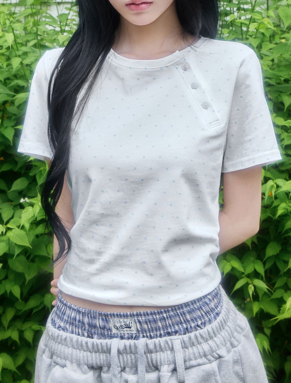 루프(LOOXP) 도트 엔젤 사선 버튼 반팔 티셔츠 아이보리+블루도트