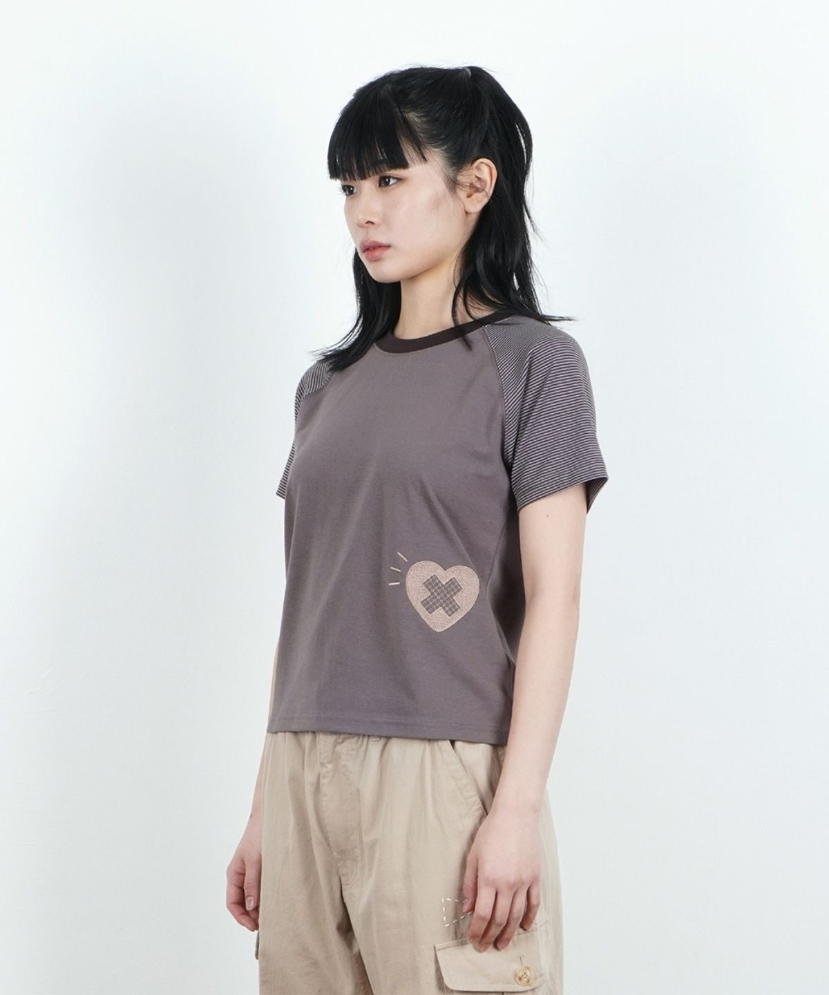 써넥트(SUNNECT) L.V. Raglan Tee - Mocha
