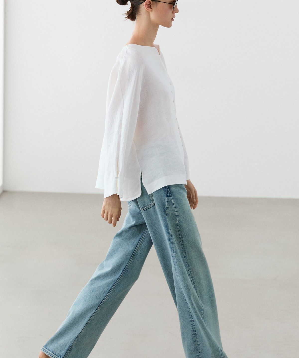 마시모두띠(MASSIMO DUTTI) 버튼 디테일 린넨 블렌드 오버셔츠