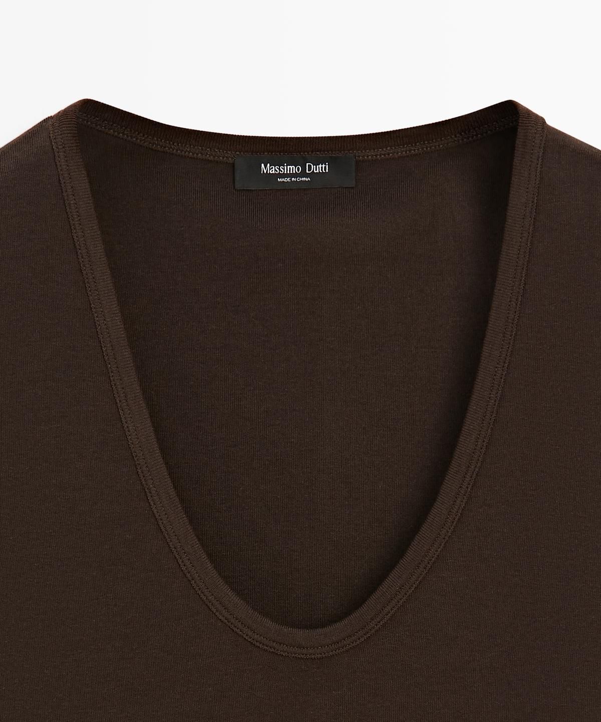 마시모두띠(MASSIMO DUTTI) 코튼 브이넥 탑