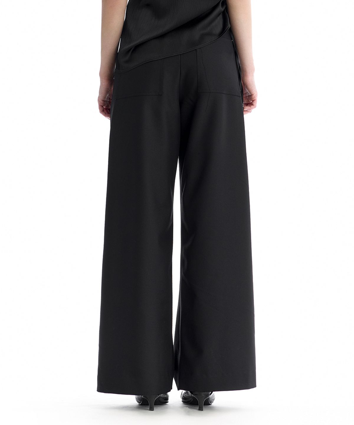 트리밍버드(TREEMINGBIRD) Removable Snap Belt Pleated Pants [ Black ]