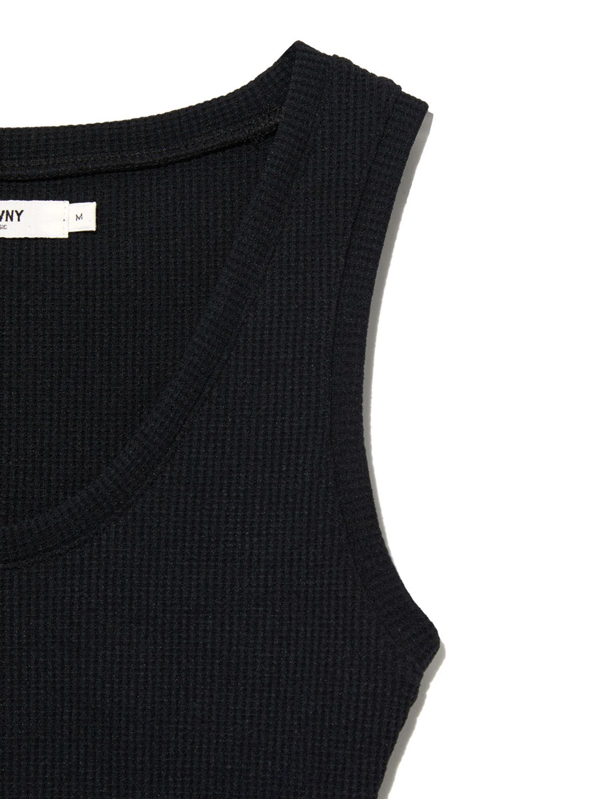 글로니(GLOWNY) ROCKY WAFFLE SLEEVELESS TOP 2.0 (BLACK)