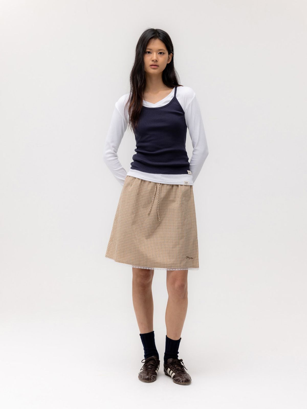 글로니(GLOWNY) G CLASSIC V-NECK RIB LONG SLEEVE (WHITE)