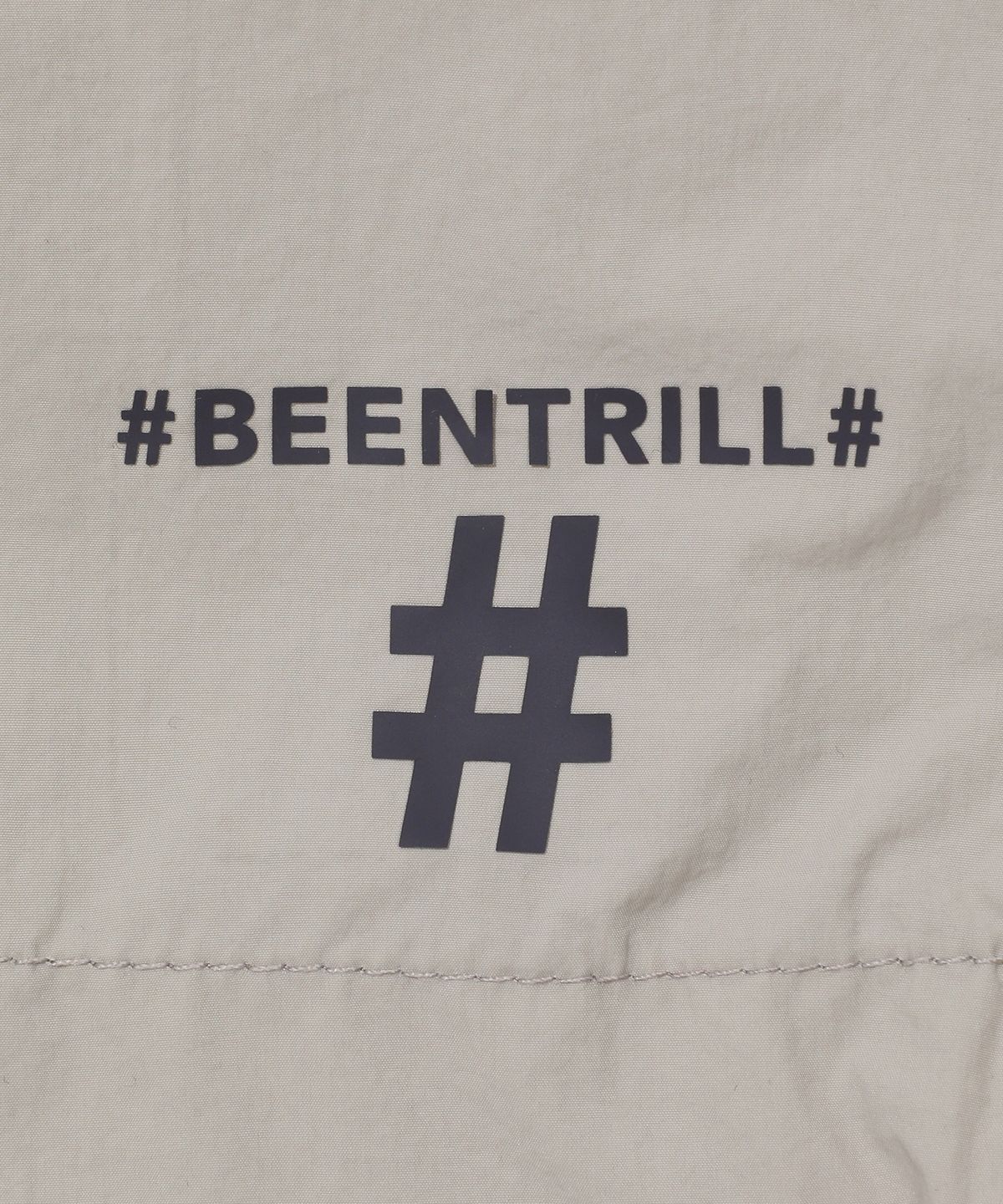 빈트릴(BEENTRILL) 에센셜 스몰 로고 우븐 쇼츠(베이지)