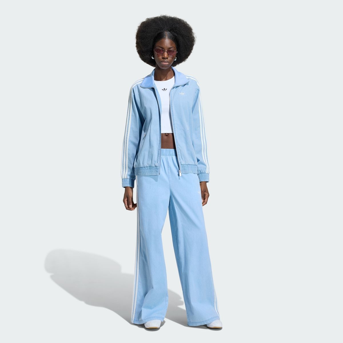 아디다스(ADIDAS) 서머 글로우 라이트 데님 파이어버드 트랙탑 - 라이트데님 / KW8757