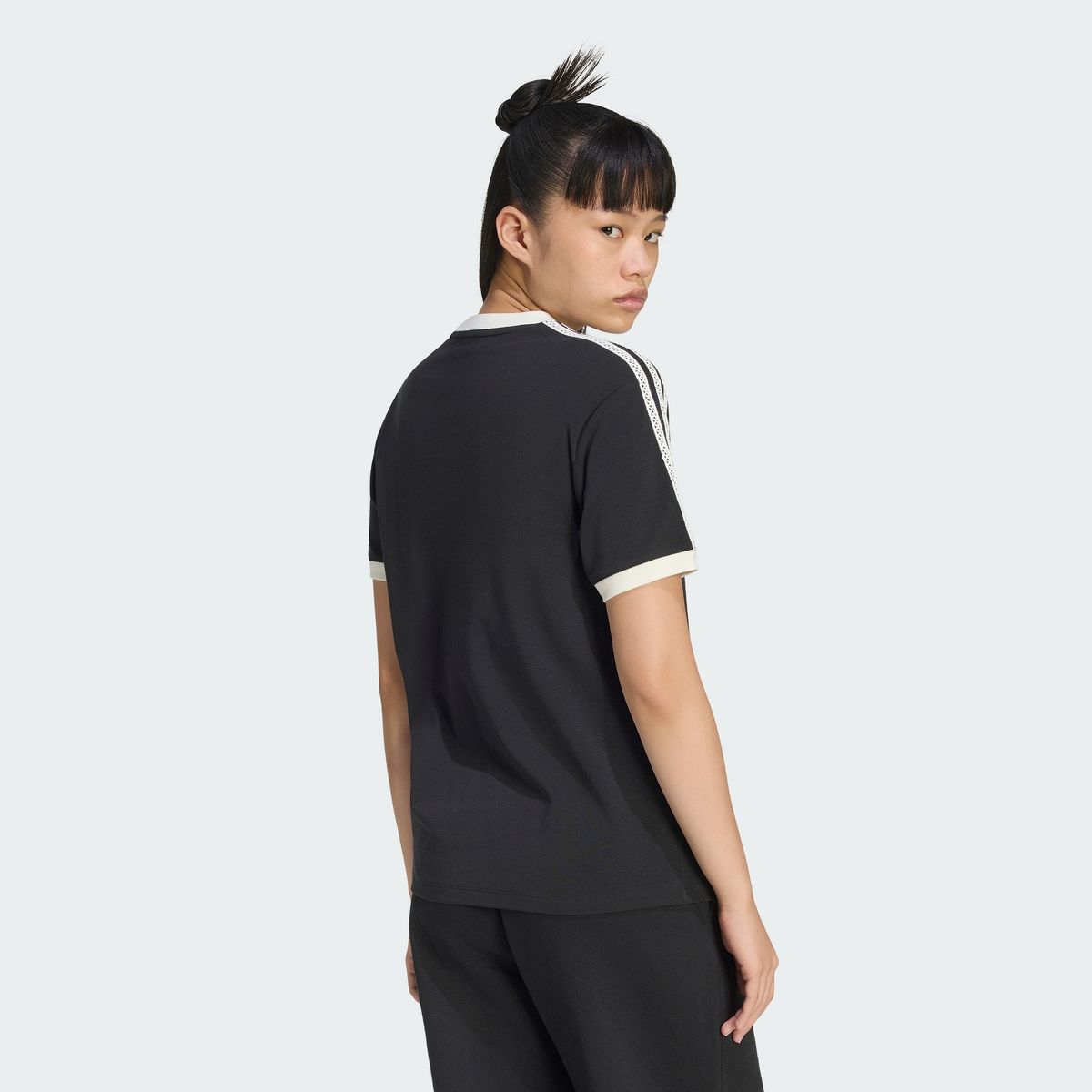 아디다스(ADIDAS) 서머 글로우 어드밴스드 3-스트라이프 티 - 블랙 / KY8127