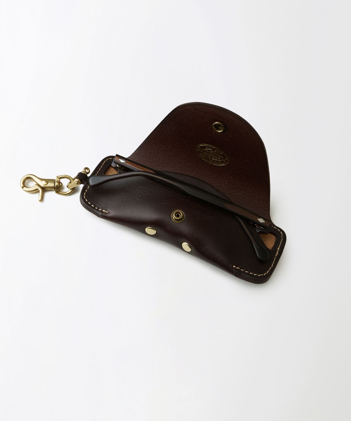아웃스탠딩(OUTSTANDING) LEATHER GLASSES KEYRING CASE_BROWN
