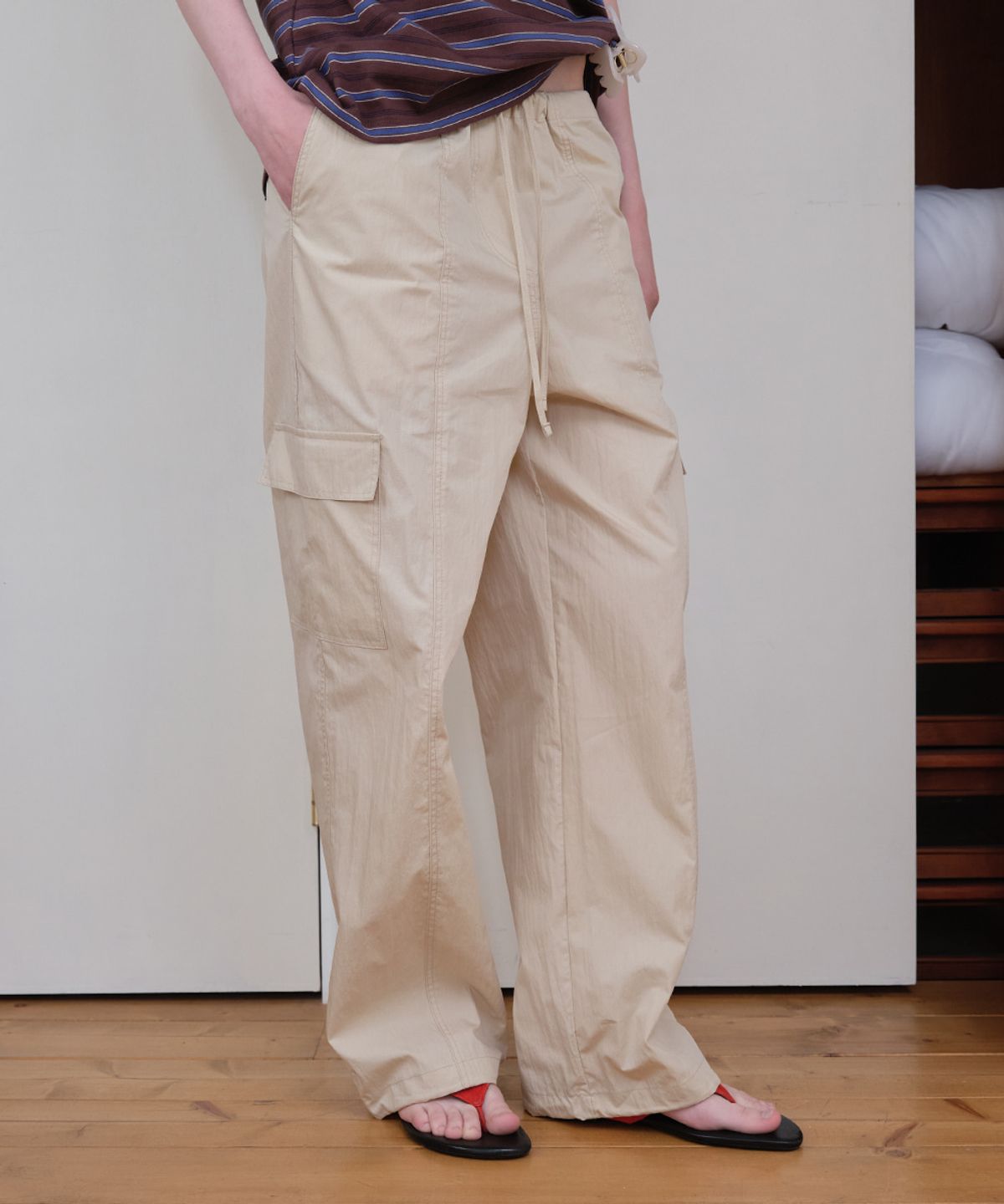 프리버07(FRIVER07) Parachute pocket string pants [FRSP08PT02]_Beige