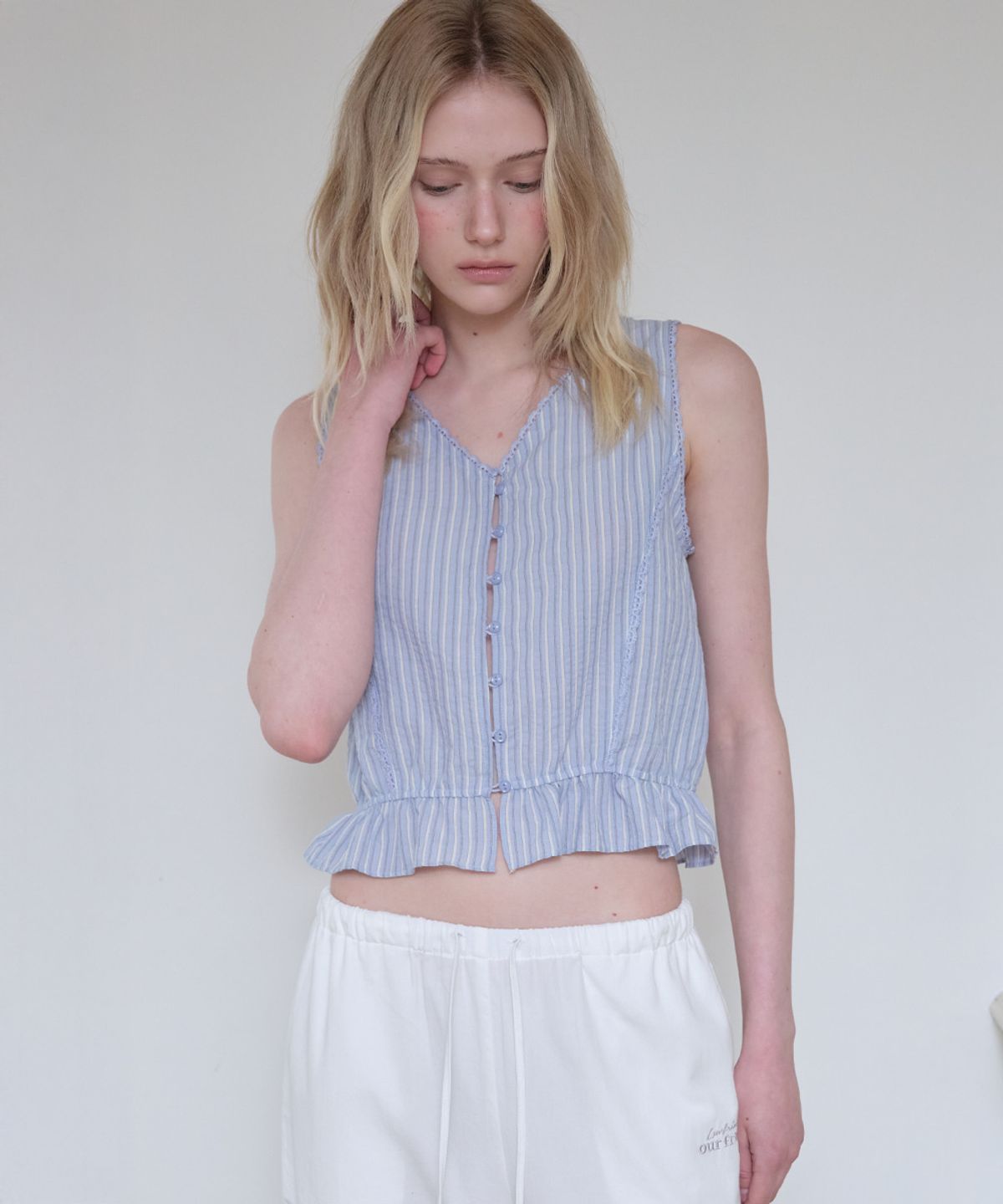 프리버07(FRIVER07) V-neck lace sleeveless blouse [FRSP08BL04]_Sky blue
