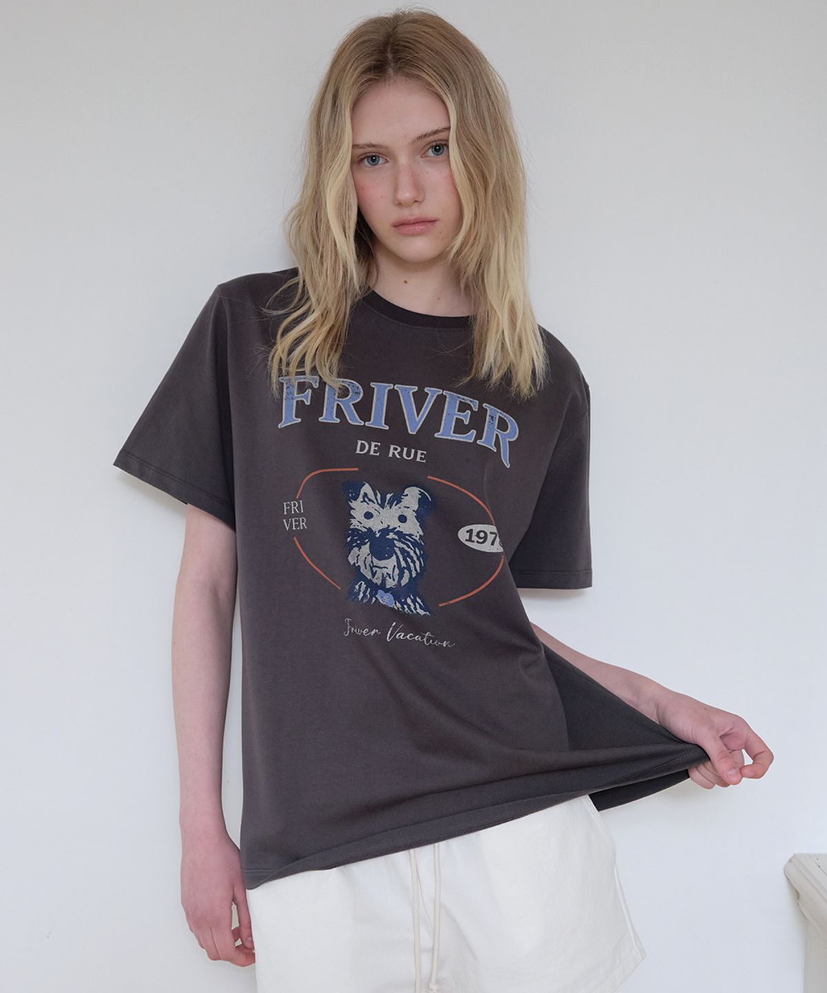 프리버07(FRIVER07) Vacation puppy logo t-shirt [FRSP08TS17]_Charcoal